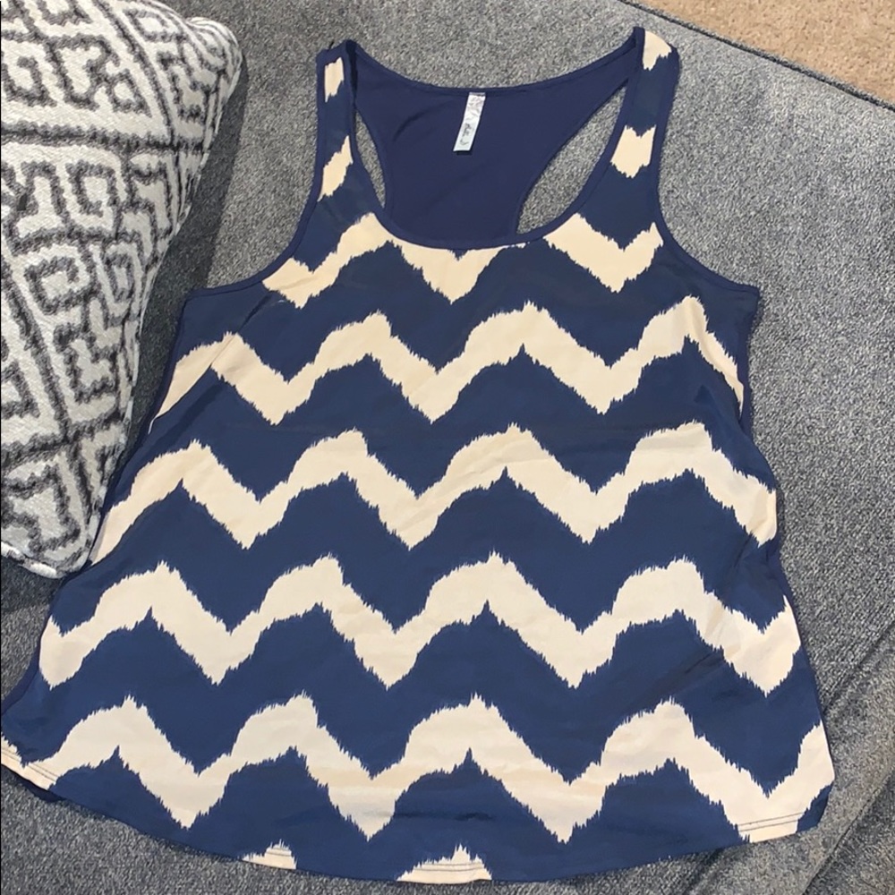 Chevron design tank top